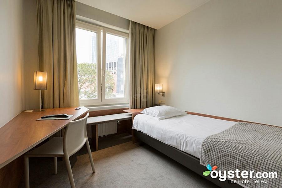 Du Congres Hotel 3*