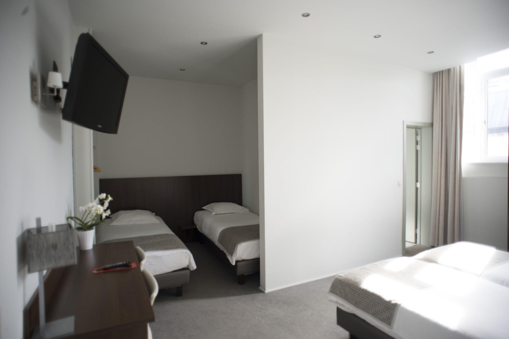 Du Congres Hotel 3*