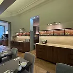 Hotel Du Congres